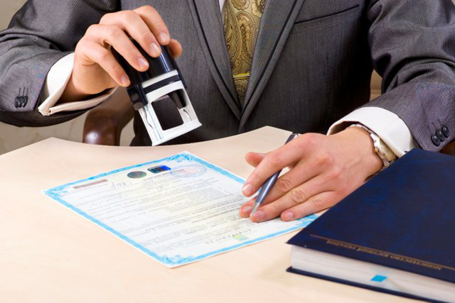 ABOGADOS EN DERECHO MIGRATORIO